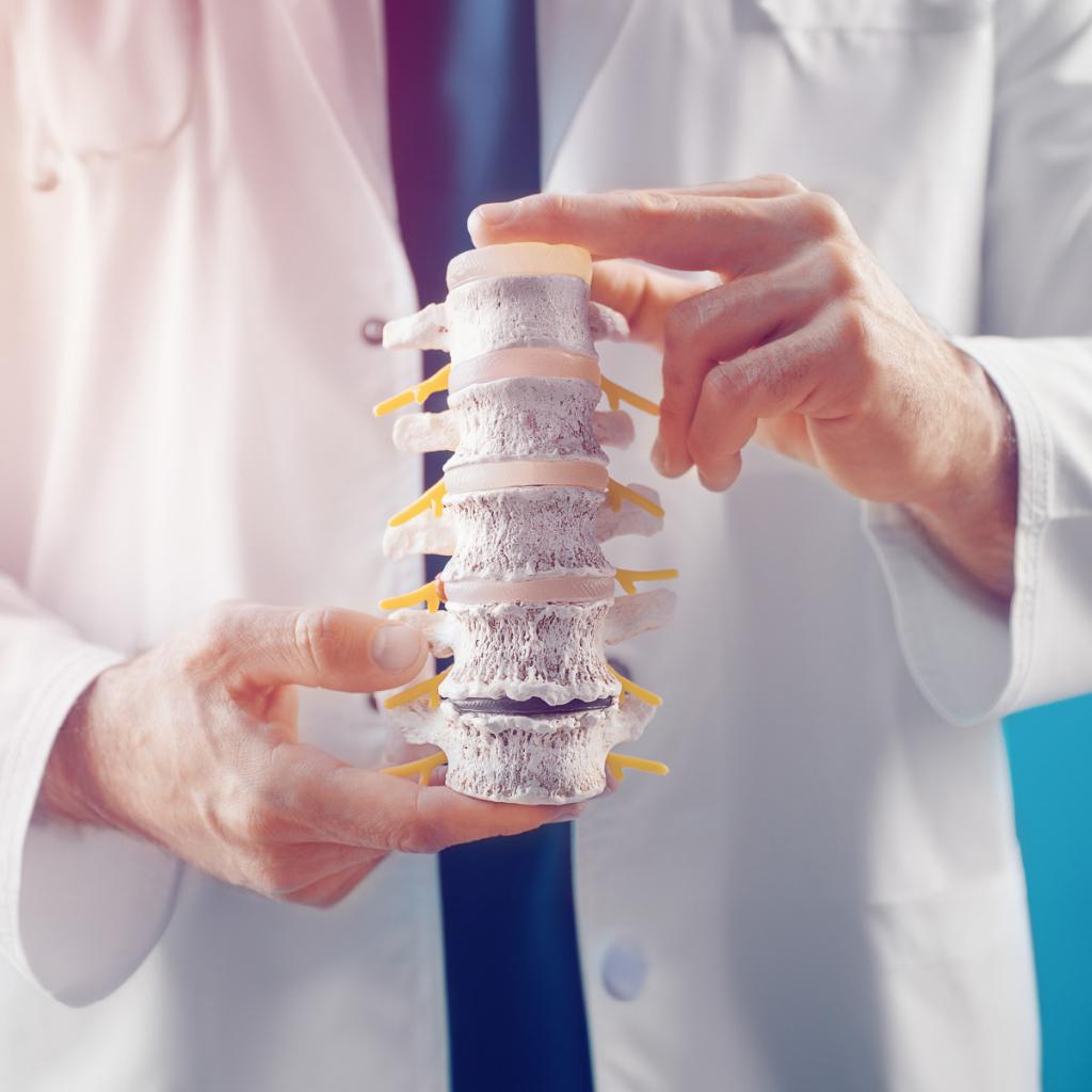 Tratamiento de patologías de la columna vertebral agudas o crónicas en forma conservadora_3